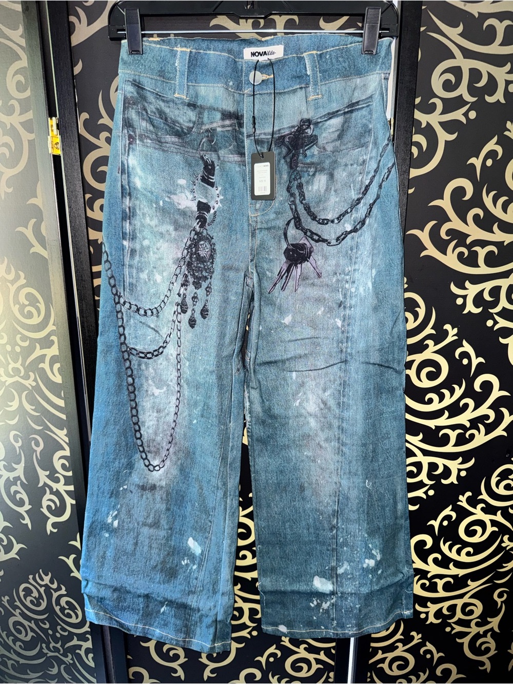 Fashion Nova Blue Wash Wide Leg Jeans with Chain Print